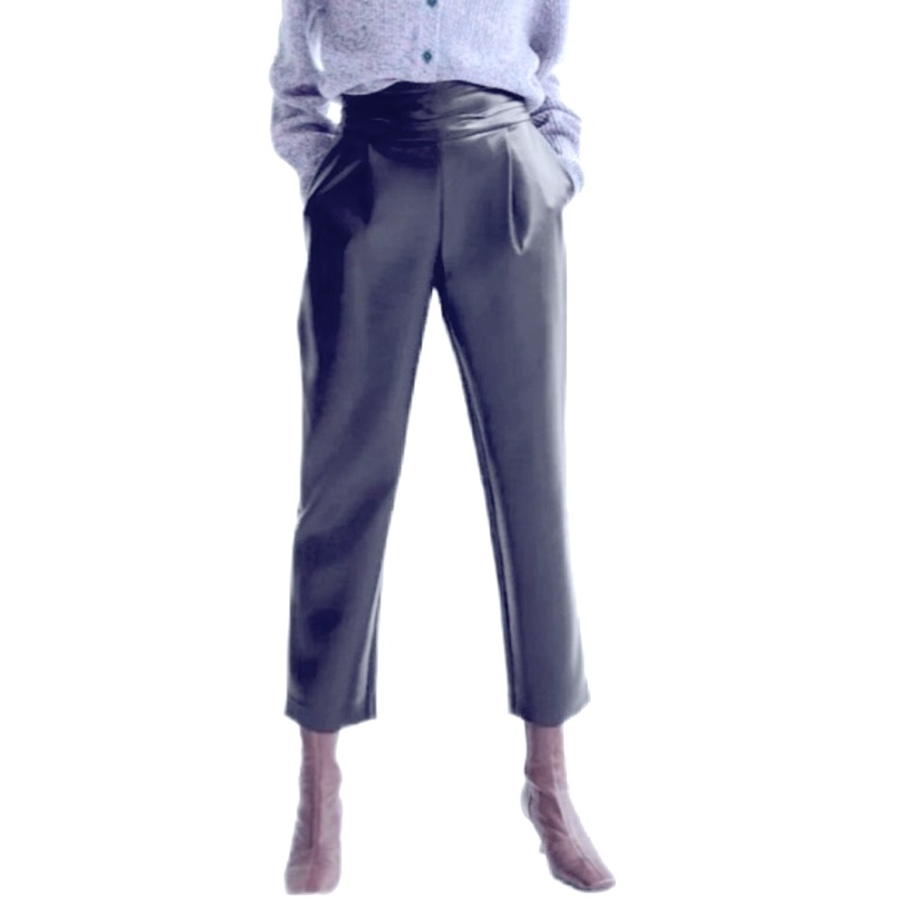 Aritzia Wilfred Jessa Vegan Leather Pant Size 6
EUC